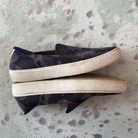 Load image into Gallery viewer, ROTHY'S Size 8 SHOE
