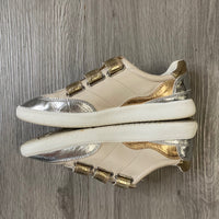Load image into Gallery viewer, COCONUTS Size 6 1/2 SHOE
