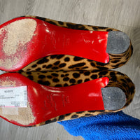 Load image into Gallery viewer, Christian Louboutin Size 8 DESIGNER
