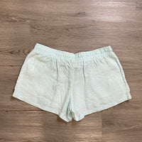 Load image into Gallery viewer, Lilly Pulitzer Size MED SHORTS
