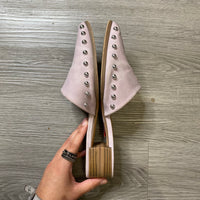 Load image into Gallery viewer, Shu Shop Size 7 1/2 SHOE
