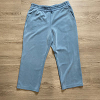 Load image into Gallery viewer, Lululemon Size 10 ATHLETIC WEAR
