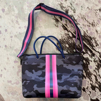 Load image into Gallery viewer, Haute Shore HANDBAGS
