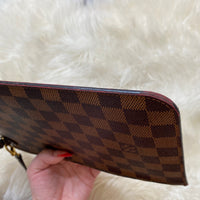 Load image into Gallery viewer, Louis Vuitton DESIGNER
