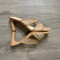 Load image into Gallery viewer, Dolce Vita Size 9 1/2 SHOE
