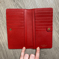 Load image into Gallery viewer, FERRAGAMO DESIGNER
