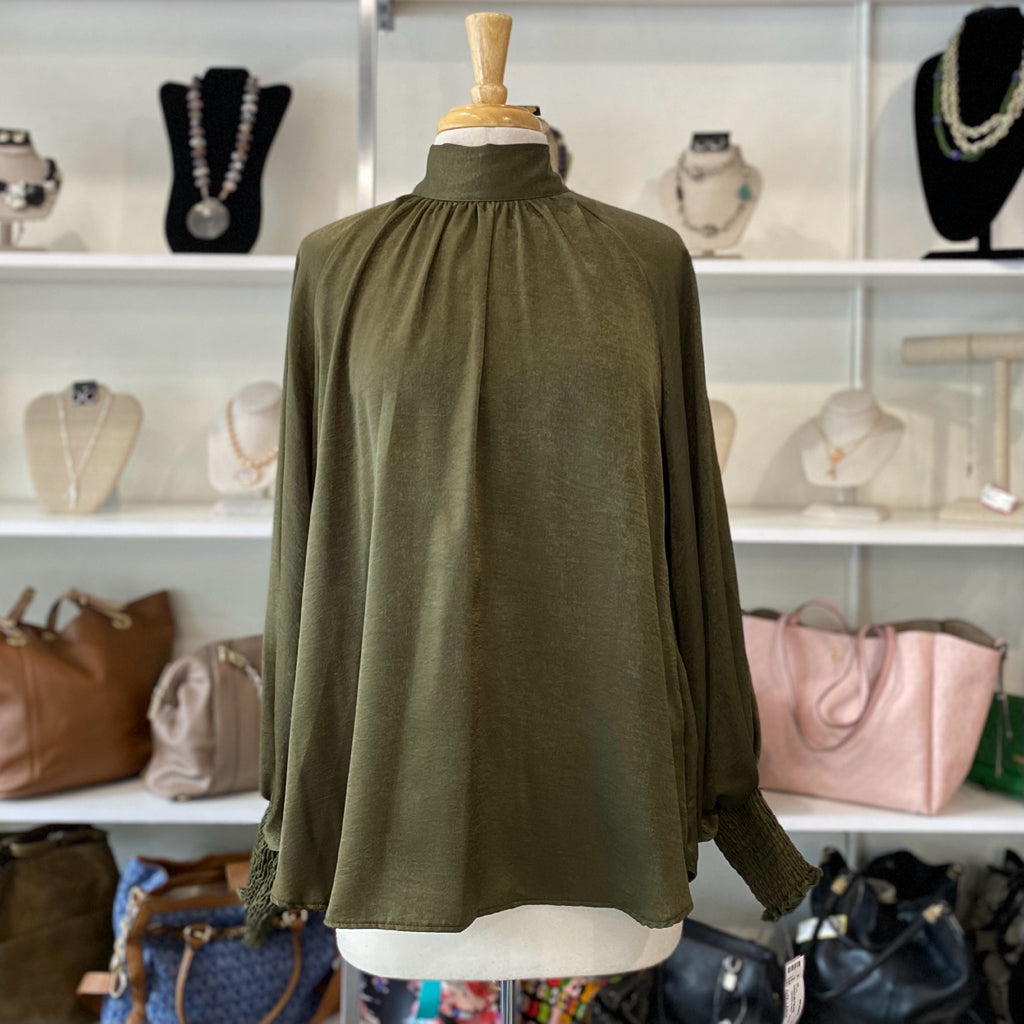 CARAMELA Size LARGE TOPS