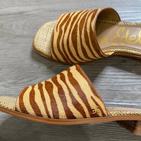 Load image into Gallery viewer, Sam Edelman Size 9 1/2 SHOE
