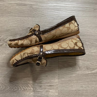 Load image into Gallery viewer, COACH Size 9 1/2 BOUTIQUE
