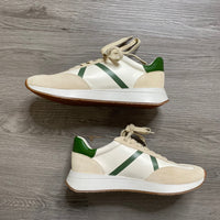 Load image into Gallery viewer, Vince Size 9 BOUTIQUE
