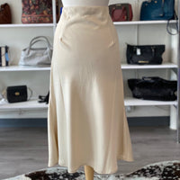 Load image into Gallery viewer, Rachel Zoe Size 10 SKIRT
