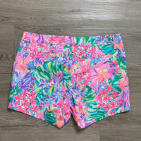 Load image into Gallery viewer, DISNEY x LILLY PULITZER Size 6 SHORTS
