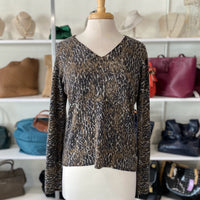 Load image into Gallery viewer, TWEEDS Size XL TOPS
