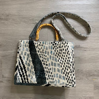 Load image into Gallery viewer, NO LABEL BOUTIQUE
