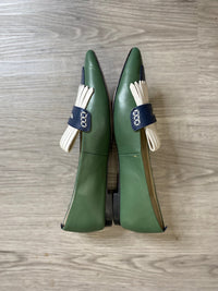 Load image into Gallery viewer, BODEN Size 6 SHOE
