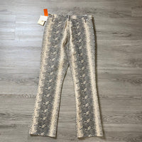 Load image into Gallery viewer, MOTHER Size 31/12 BOUTIQUE
