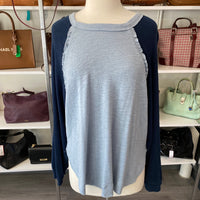 Load image into Gallery viewer, PILCRO Size LARGE TOPS
