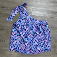 Load image into Gallery viewer, Lilly Pulitzer Size 8 TOPS

