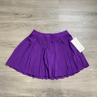 Load image into Gallery viewer, Lululemon Size 6 ATHLETIC WEAR
