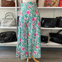 Load image into Gallery viewer, BANJANAN Size MED BOUTIQUE
