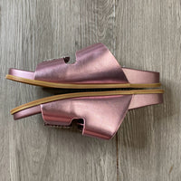 Load image into Gallery viewer, SHUSHOP Size 9 SHOE
