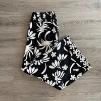 Load image into Gallery viewer, TAHARI Size XL PANTS
