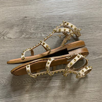 Load image into Gallery viewer, Steve Madden Size 8 1/2 SHOE
