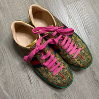 Load image into Gallery viewer, GUCCI Size 7 1/2 BOUTIQUE
