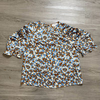 Load image into Gallery viewer, THML Size MED TOPS

