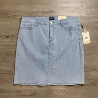 Load image into Gallery viewer, Not Your Daughter's Jeans Size 14 SKIRT
