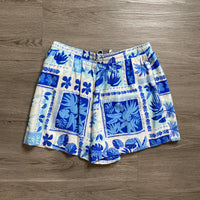 Load image into Gallery viewer, Hudson Gray Size LARGE SHORTS
