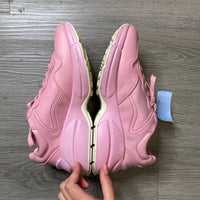 Load image into Gallery viewer, GUCCI Size 7 1/2 DESIGNER
