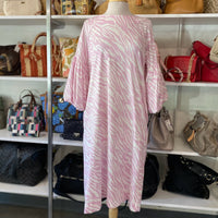 Load image into Gallery viewer, CHICOS Size 8 DRESS

