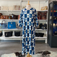 Load image into Gallery viewer, Solelia Size SMALL BOUTIQUE
