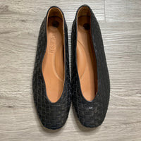 Load image into Gallery viewer, Gentle Souls Size 10 SHOE
