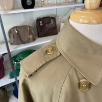 Load image into Gallery viewer, BURBERRY Size 10L DESIGNER
