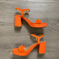 Load image into Gallery viewer, NATURALIZER Size 11 SHOE

