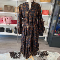 Load image into Gallery viewer, CROWN &amp; IVY Size XL DRESS
