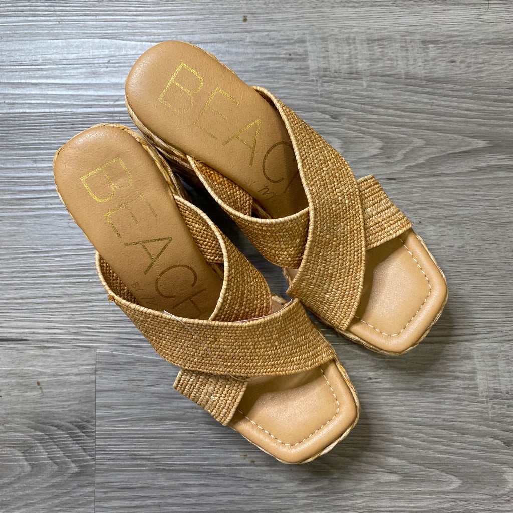 BEACH Size 6 SHOE