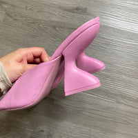 Load image into Gallery viewer, FERRAGAMO Size 10 DESIGNER

