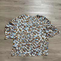 Load image into Gallery viewer, THML Size MED TOPS
