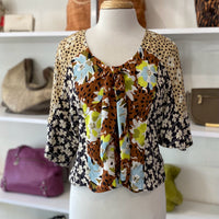 Load image into Gallery viewer, CABI Size MED TOPS

