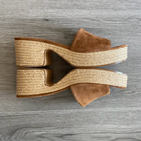 Load image into Gallery viewer, Vince Size 8 BOUTIQUE
