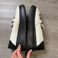 Load image into Gallery viewer, WONDERS Size 10 BOUTIQUE
