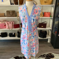 Load image into Gallery viewer, Lilly Pulitzer Size LARGE DRESS

