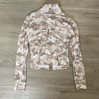 Load image into Gallery viewer, Lululemon Size 6 ATHLETIC WEAR
