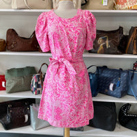 Load image into Gallery viewer, Lilly Pulitzer Size LARGE DRESS
