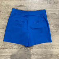 Load image into Gallery viewer, Lilly Pulitzer Size 8 SHORTS
