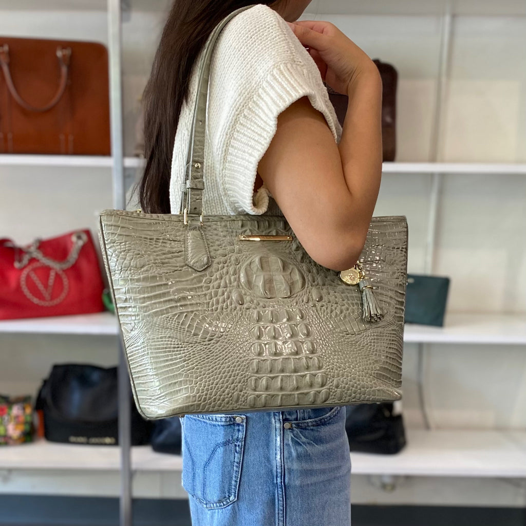 BRAHMIN Size BOUTIQUE