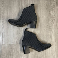 Load image into Gallery viewer, Charleston Shoe Co. Size 7 SHOE
